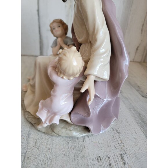 Classic treasures Jesus Joseph with children porcelain Figure xmas - Picture 7 of 8